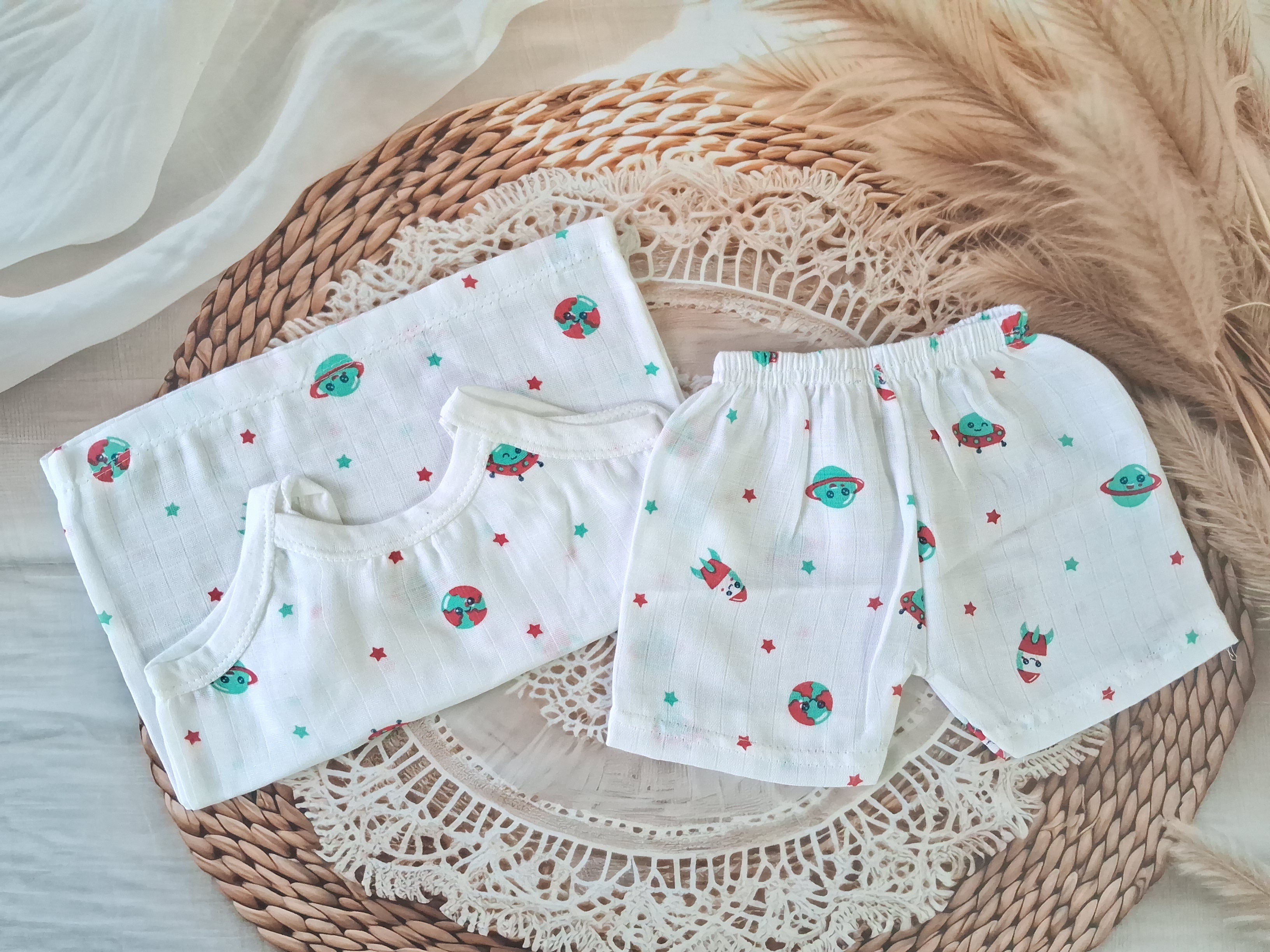 Muslin Jabla Set - White Alien -Knot Type