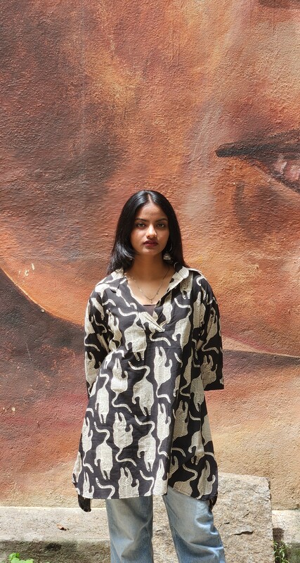 Kavya's High-Low Collared Top- Tigernoire