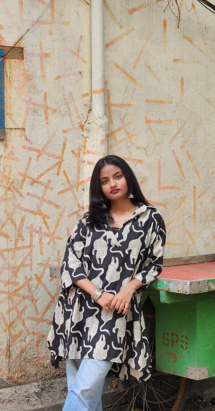 Kavya's High-Low Collared Top- Tigernoire