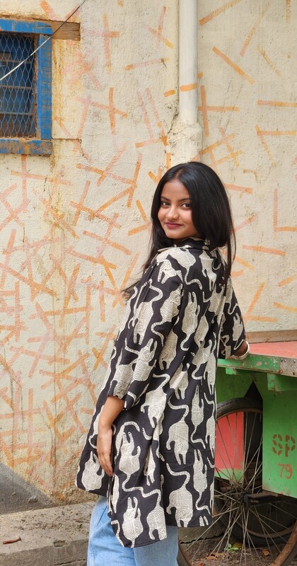 Kavya's High-Low Collared Top- Tigernoire