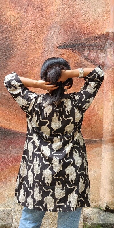 Kavya's High-Low Collared Top- Tigernoire