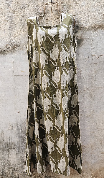 Saira's A-line Dress With a Back Tie - Olive Green & Tigers