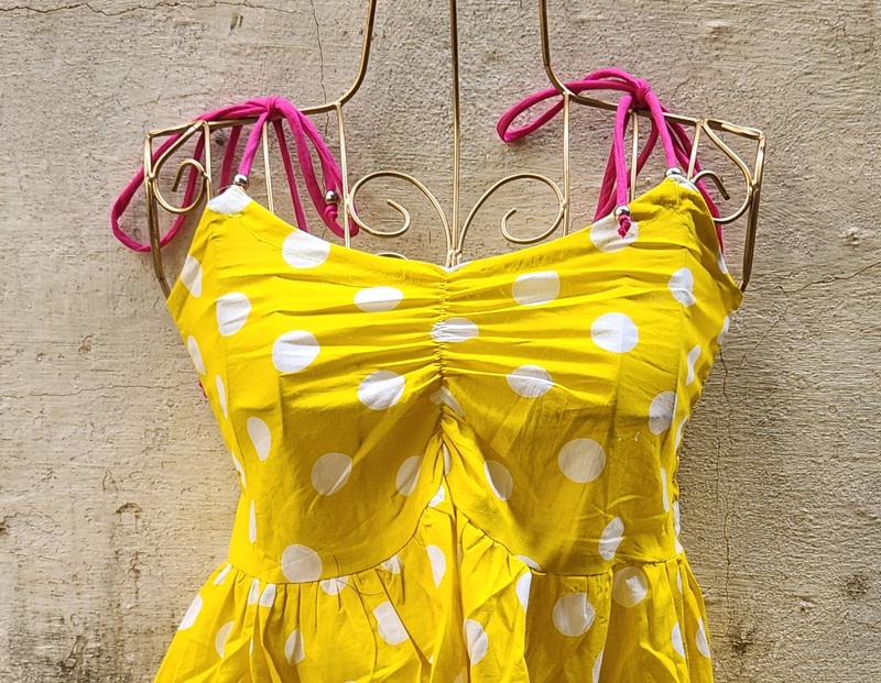 Fitoor's Gentle Scrunch Tube Top - Yellow Pop
