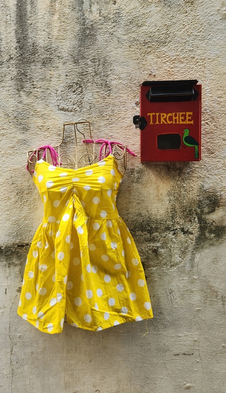 Fitoor's Gentle Scrunch Tube Top - Yellow Pop