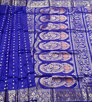 No Figurine motif 2000 buta Swarnachari Colour Royal with golden zari