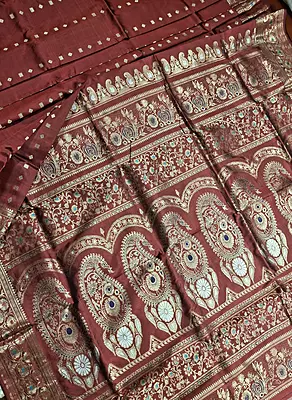 No Figurine motif 2000 buta Swarnachari Maroonish red with golden zari