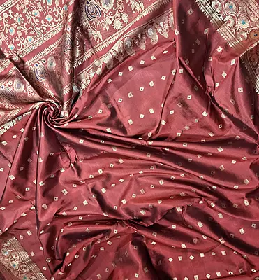 No Figurine motif 2000 buta Swarnachari Maroonish red with golden zari