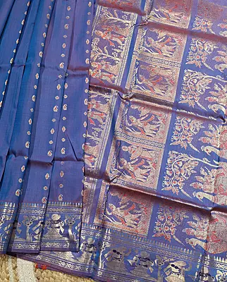 Figurine motif 2000 buta Swarnachari dual tone of orange and blue with golden zari