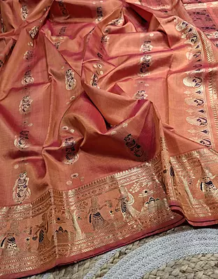 Figure motif Swarnachari Color Dual tone Mustard and Rani pink