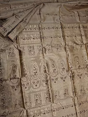 Figure motif Swarnachari Colour Chandan