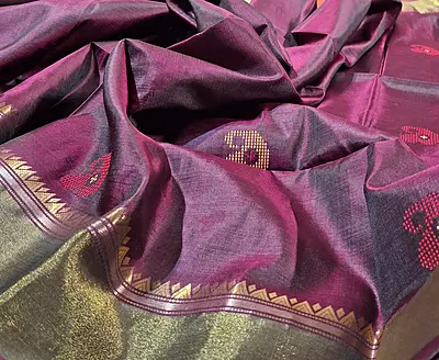 Wine color body kalashetra/kalakshetra saree Wine color body kalashetra/kalakshetra saree