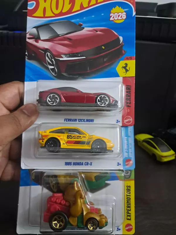 Hot Wheels Ferrari 12CILINDRI Combo-2