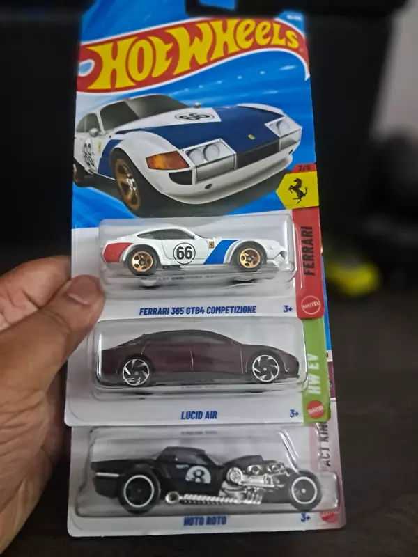 Hot Wheels Ferrari 365 GTB4 Combo 1