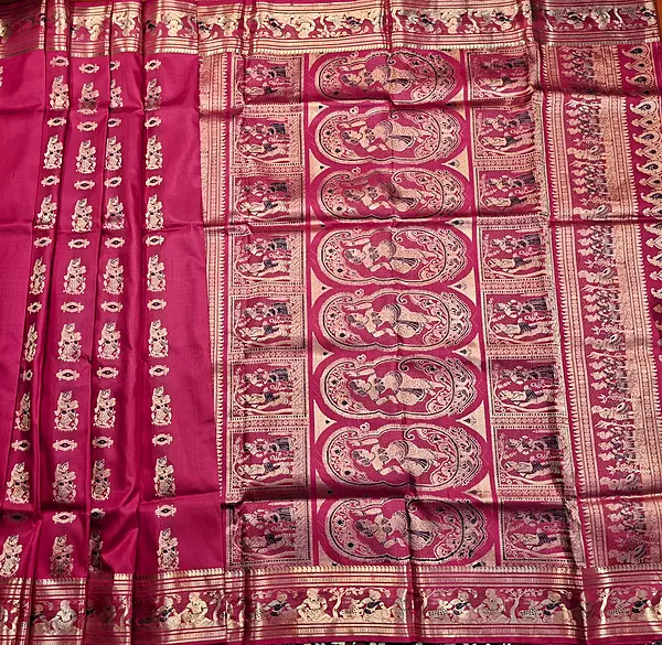 Rani pink pure Mulberry silk Swarnachari saree. Rani pink pure Mulberry silk Swarnachari saree.