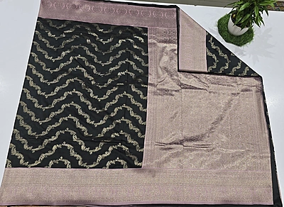 Neclece Silk Fancy