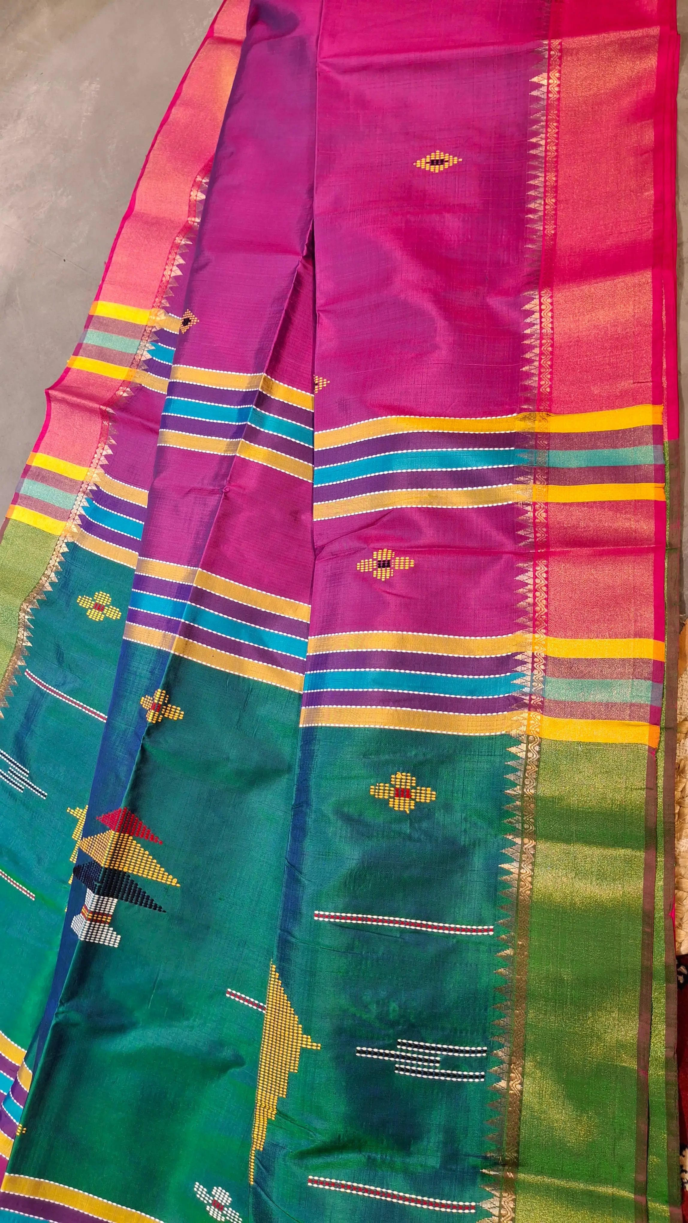 Colour blue rani pink dual tone Kalashetra saree