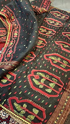 Black Jamdani Saree with Multicolour Golden Katdana Work Black Jamdani Saree with Multicolour Golden Katdana Work