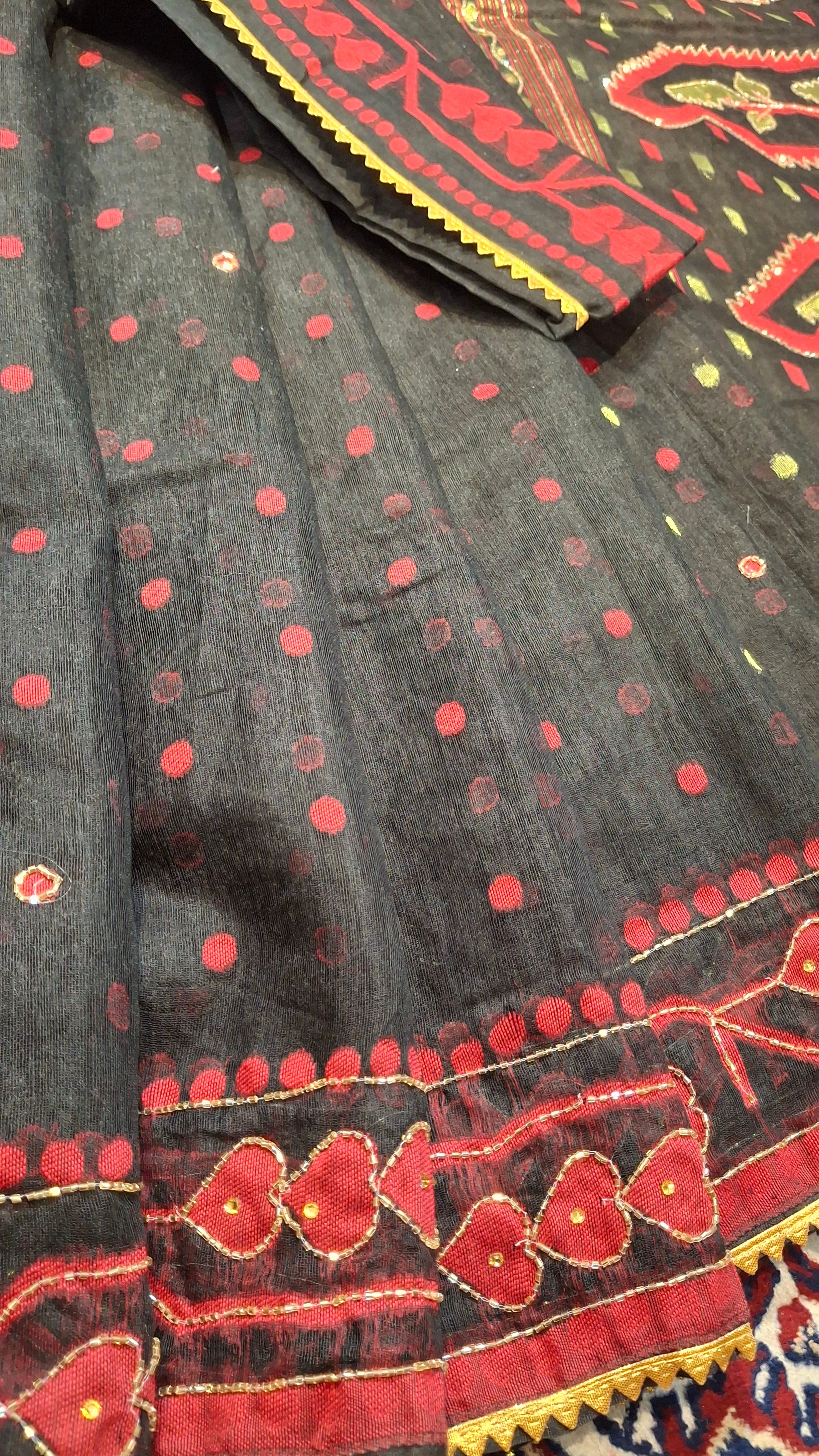 Black Jamdani Saree with Multicolour Golden Katdana Work Black Jamdani Saree with Multicolour Golden Katdana Work