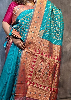 Feroza Semi Silk Saree with Off-Red Border & Rich Gold Zari Weaving Feroza Semi Silk Saree with Off-Red Border & Rich Gold Zari Weaving