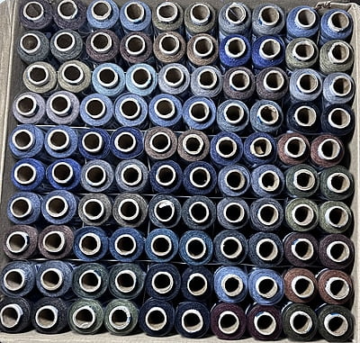 Spade poly - Assorted