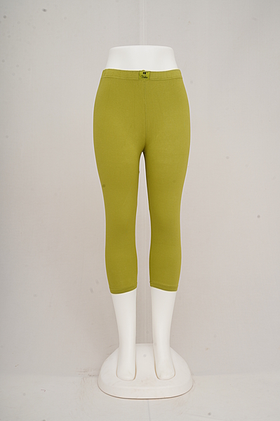 Women Pista Green Capri