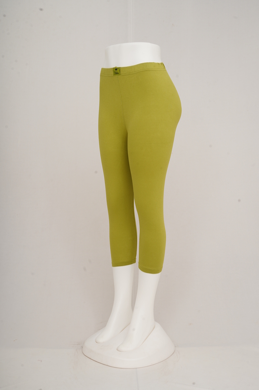 Women Pista Green Capri