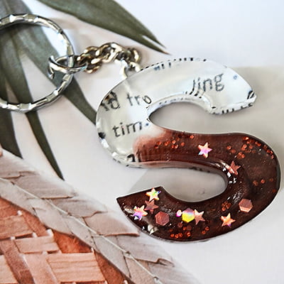 'K' EPISTOLARIANS' LETTER KEYCHAIN 'K' EPISTOLARIANS' LETTER KEYCHAIN