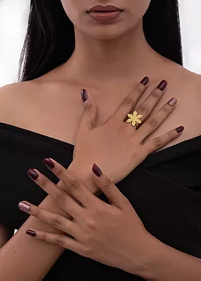 Minimalist Flower Ring
