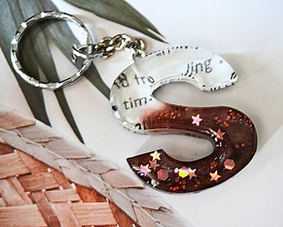 'K' EPISTOLARIANS' LETTER KEYCHAIN 'K' EPISTOLARIANS' LETTER KEYCHAIN