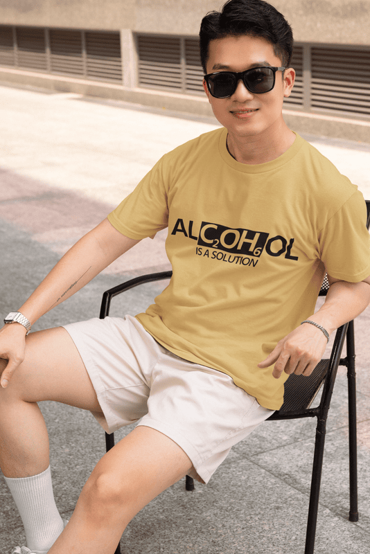 UK 17 beige premium tshirt