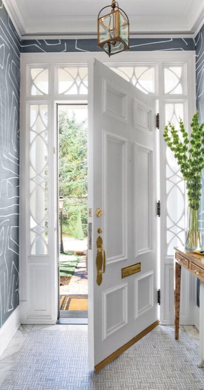 Classic Elegance 3D HDHMR Moulding Door in Crisp White