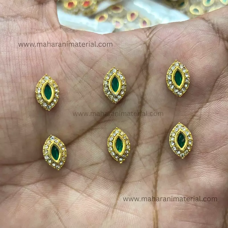 Eye Kundan