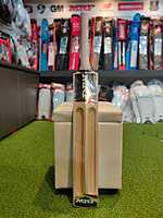 Cricket Bat - MRF-STREET FIGHTER PW Cricket Bat - MRF-STREET FIGHTER PW