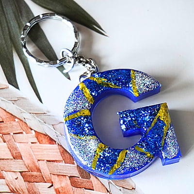 'G' MELANCHOLY LETTER KEYCHAIN