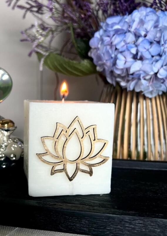 LOTUS SQUARE PILLAR CANDLE