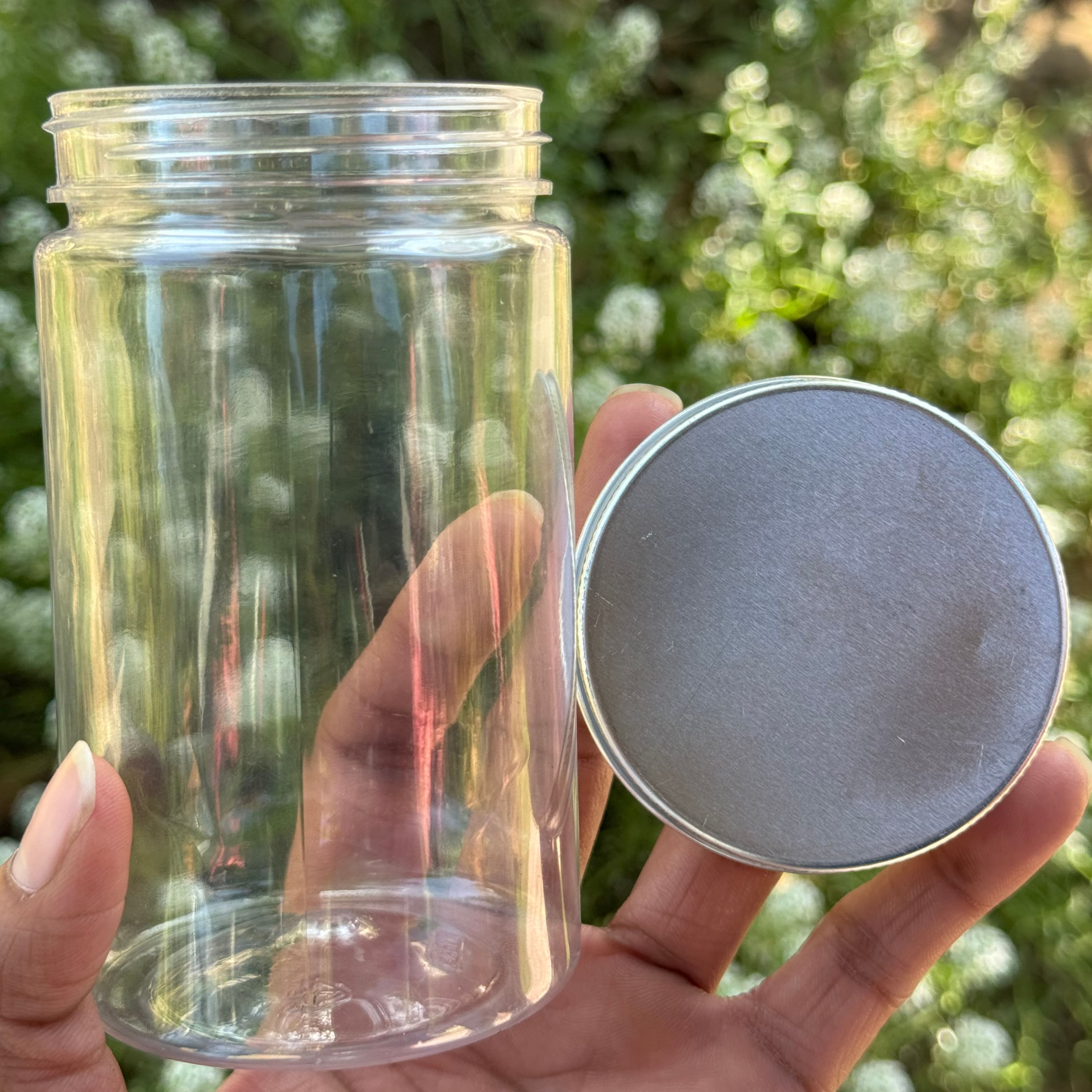 350ml Round PET Jar + 63mm Aluminium SILVER Cap 350ml Round PET Jar + 63mm Aluminium SILVER Cap