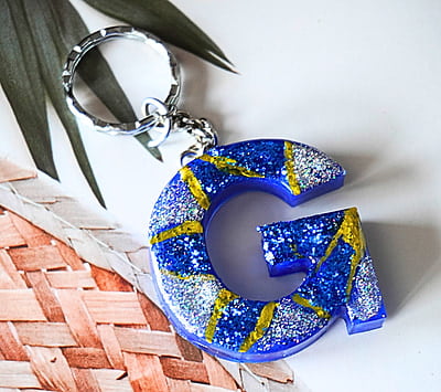 'G' MELANCHOLY LETTER KEYCHAIN