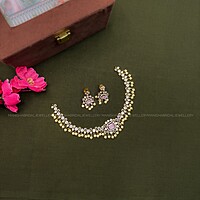 Single centered stone with beads