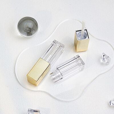 Lipstick - SQUARE - Gold Cap - 4.5ml - Short FAT Container - Acrylic Lipstick - SQUARE - Gold Cap - 4.5ml - Short FAT Container - Acrylic