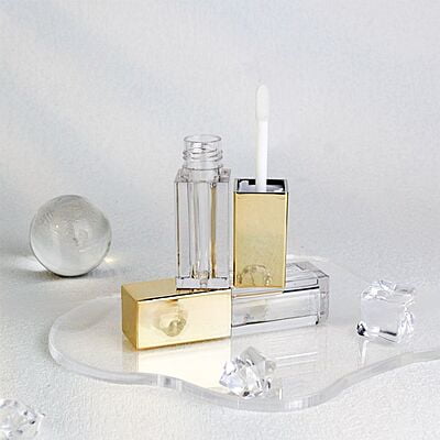 Lipstick - SQUARE - Gold Cap - 4.5ml - Short FAT Container - Acrylic Lipstick - SQUARE - Gold Cap - 4.5ml - Short FAT Container - Acrylic