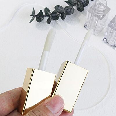 Lipstick - SQUARE - Gold Cap - 4.5ml - Short FAT Container - Acrylic Lipstick - SQUARE - Gold Cap - 4.5ml - Short FAT Container - Acrylic