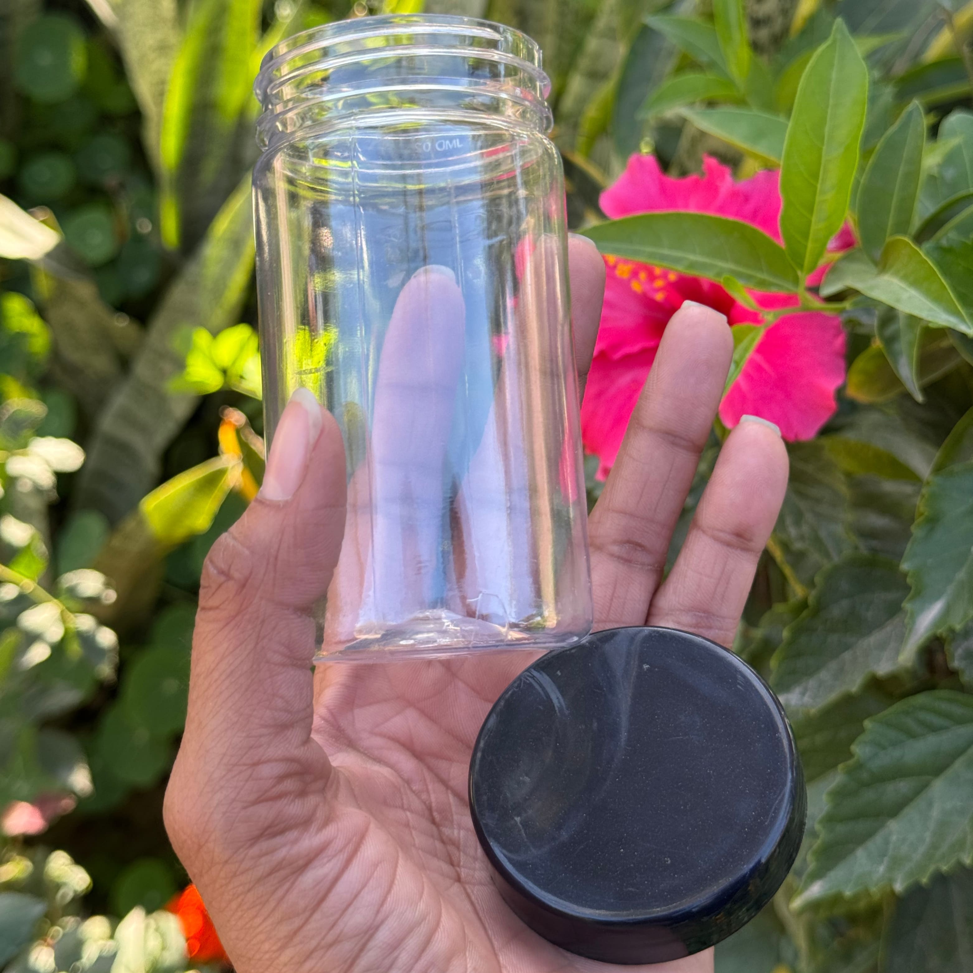 200ml Round PET Jar + 53mm BLACK Cap 200ml Round PET Jar + 53mm BLACK Cap