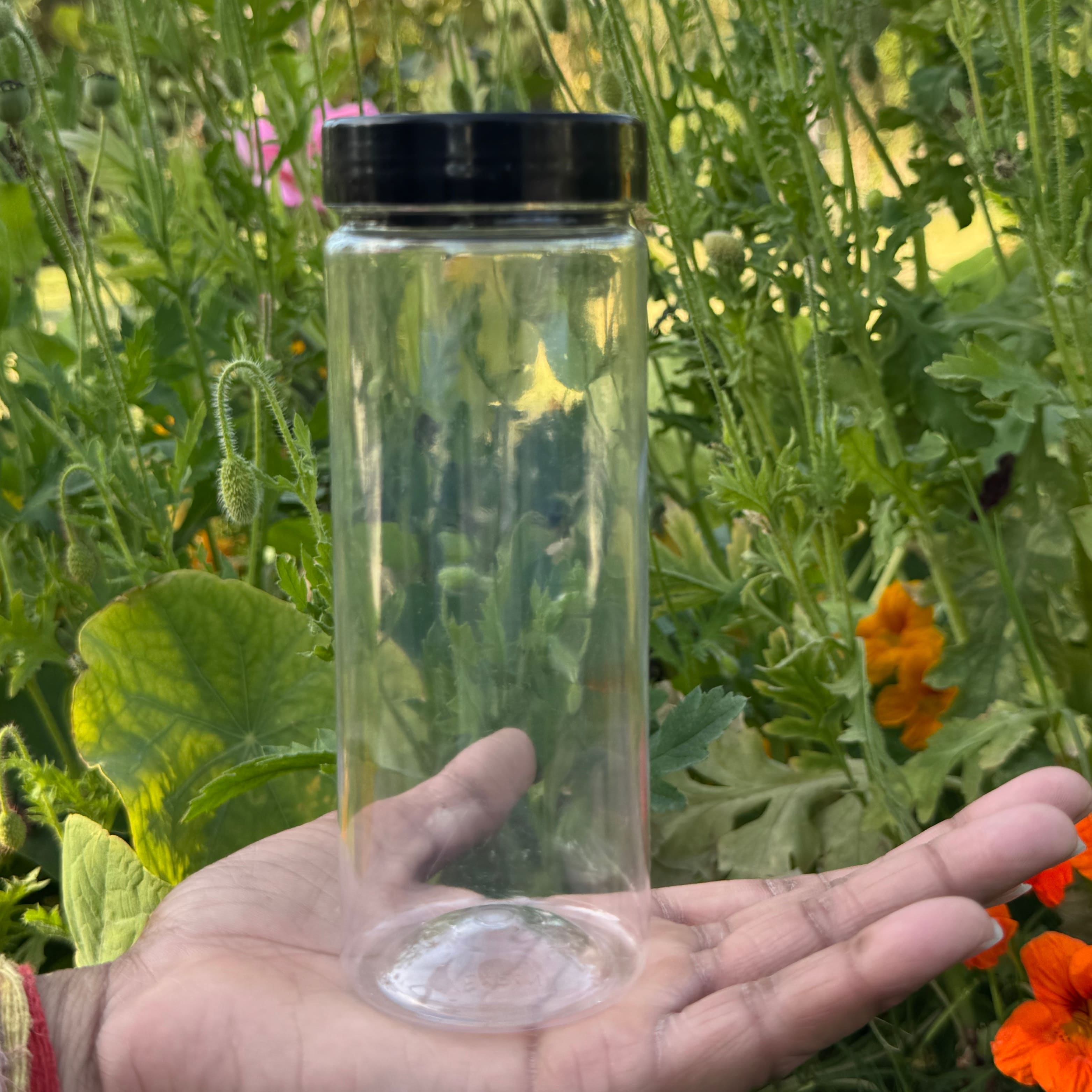 300ml Round PET Jar + 53mm BLACK Cap 300ml Round PET Jar + 53mm BLACK Cap