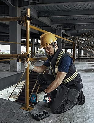 Bosch Gds Heavy Duty Cordless Impact Wrench Brushless Motor, 400 Nm, 3,700 Bpm, 1/2'', Auto Bolt Release, 1.25 Kg, 2 X Battery Gba 18V 5.0Ah & Quick Charger Gal 18V-40, 1 Year Warranty, Multicolor