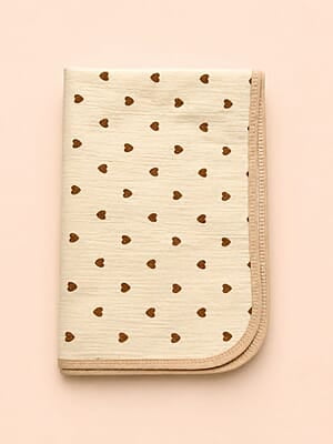 Muslin Dry Sheet Bed Protector – (70 × 90cm) - Cocoa Hearts