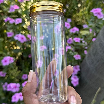 300ml Round PET Jar + 53mm Aluminium Gold Cap 300ml Round PET Jar + 53mm Aluminium Gold Cap