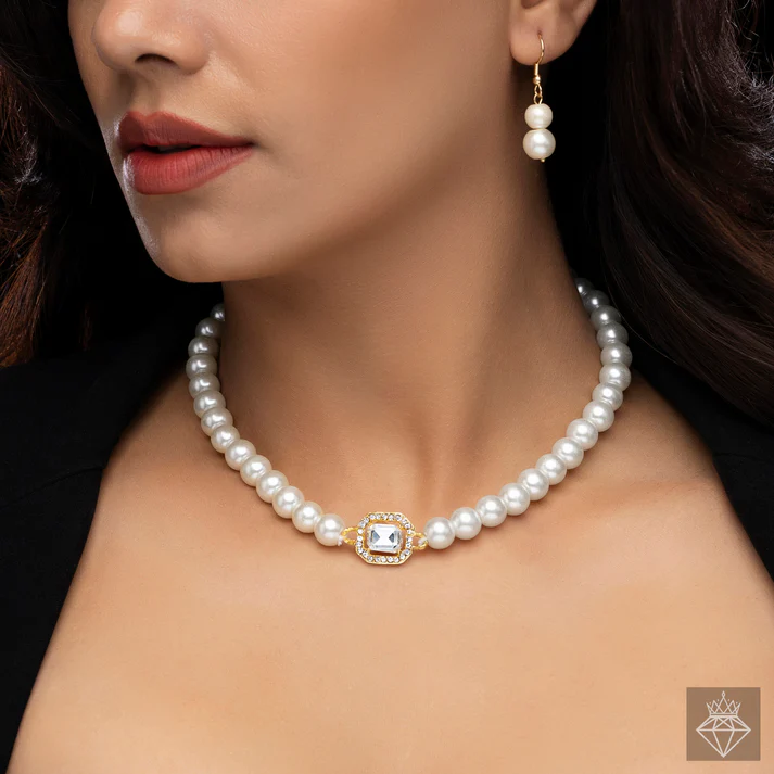 Anti-Tarnish Crystal Pearl Necklace Set With Earrings
