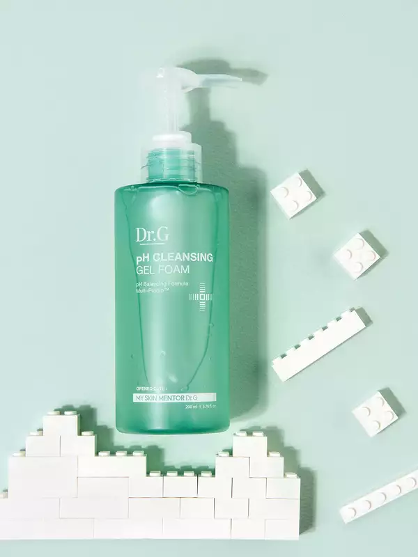 DR.G pH CLEANSING GEL FOAM