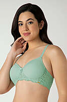 AMANTE Lace Elegance Padded Non-Wired Bra 87701