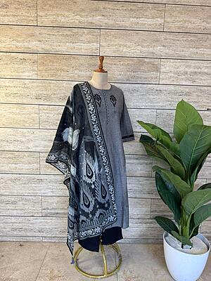 Handloom Cotton Dupatta Set With Applique Work On Neck -Grey